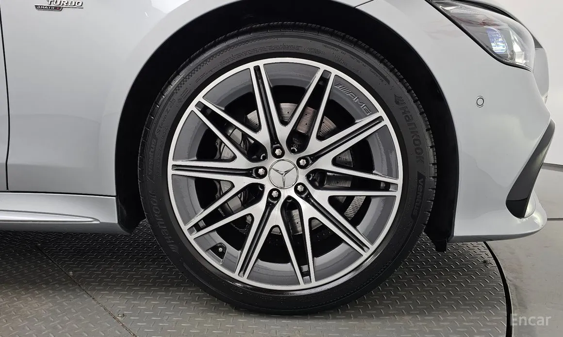 Фото 21 - Mercedes-Benz AMG GT
