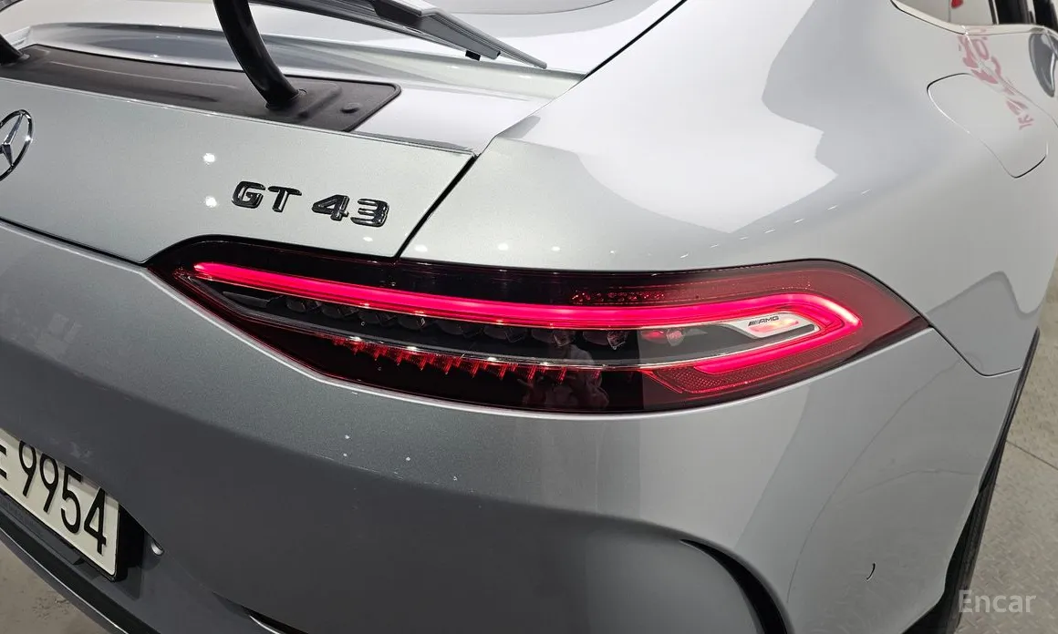 Фото 23 - Mercedes-Benz AMG GT