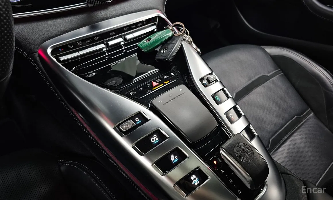 Фото 30 - Mercedes-Benz AMG GT