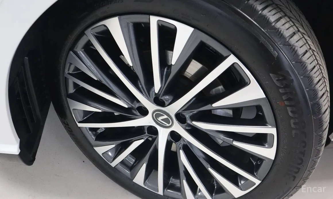 Lexus RX 2023 Luxury