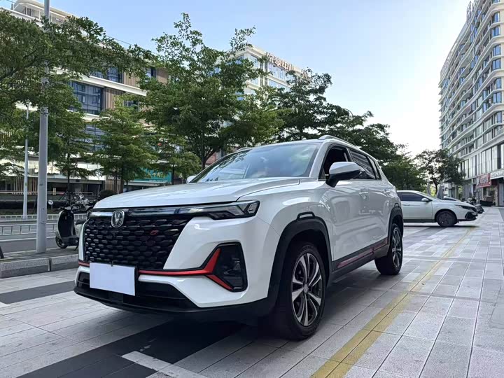 Changan CS35 Plus 2021 2021款 改款 蓝鲸NE 1.4T DCT尊贵型