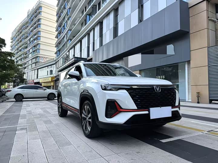 Changan CS35 Plus 2021 2021款 改款 蓝鲸NE 1.4T DCT尊贵型