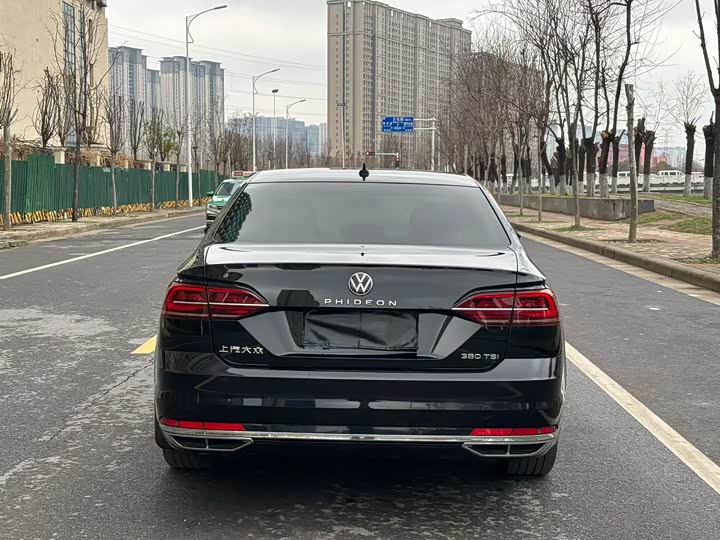 Фото 8 - Volkswagen Phideon