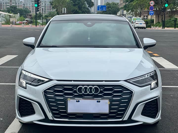 Фото 2 - Audi A3