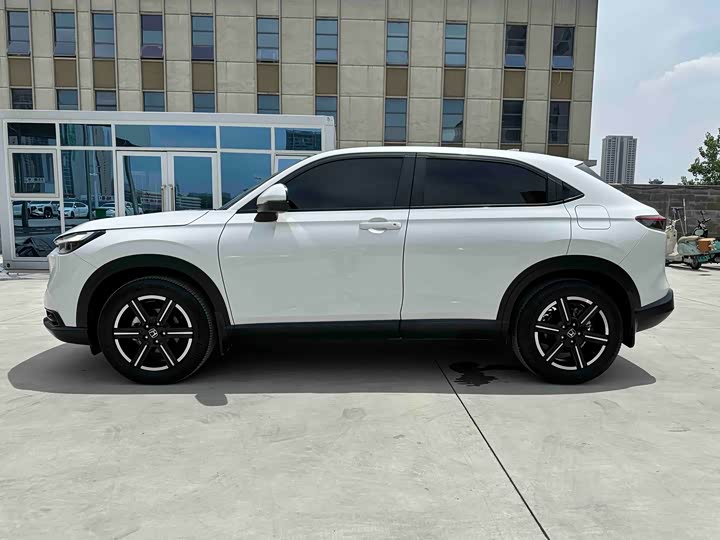 Фото 3 - Honda Vezel