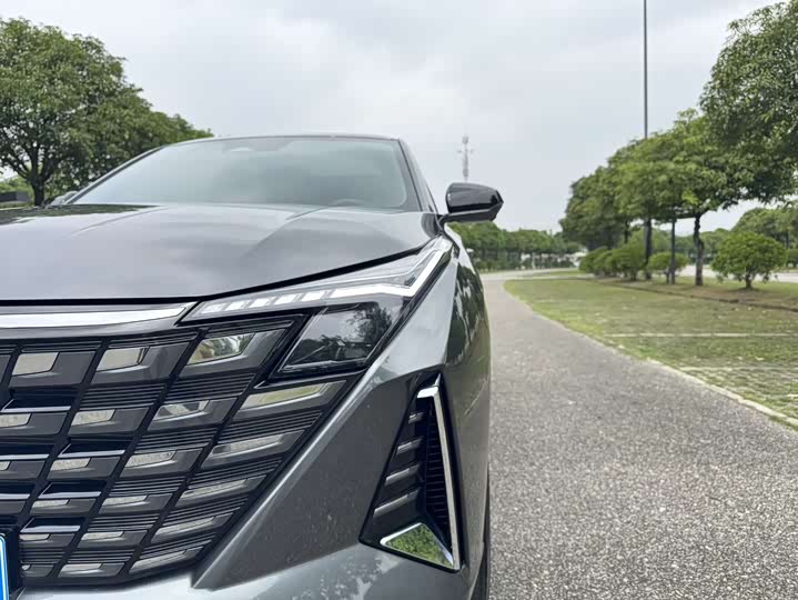 Changan UNI-Z 2025 2025款 1.5T 尊贵型