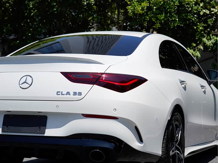 Фото 7 - Mercedes-Benz CLA-Class AMG