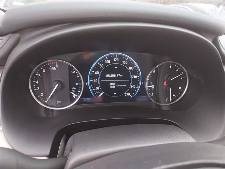 Photo 4 - Buick LaCrosse