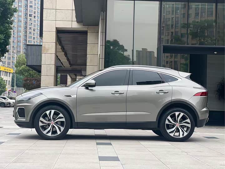 Jaguar E-Pace 2024 2024款 进取运动版 R-DYNAMIC S