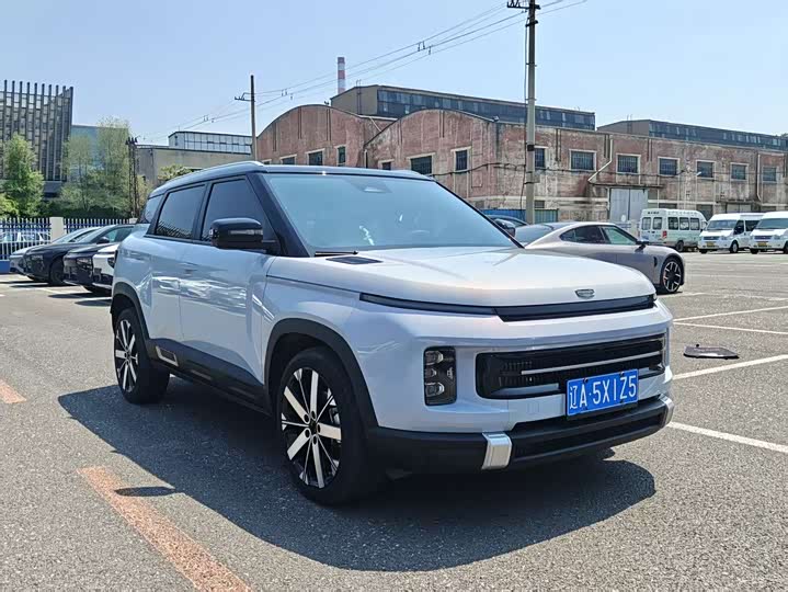 2025 Geely Icon