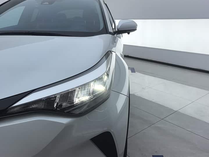 2023 Toyota C-HR