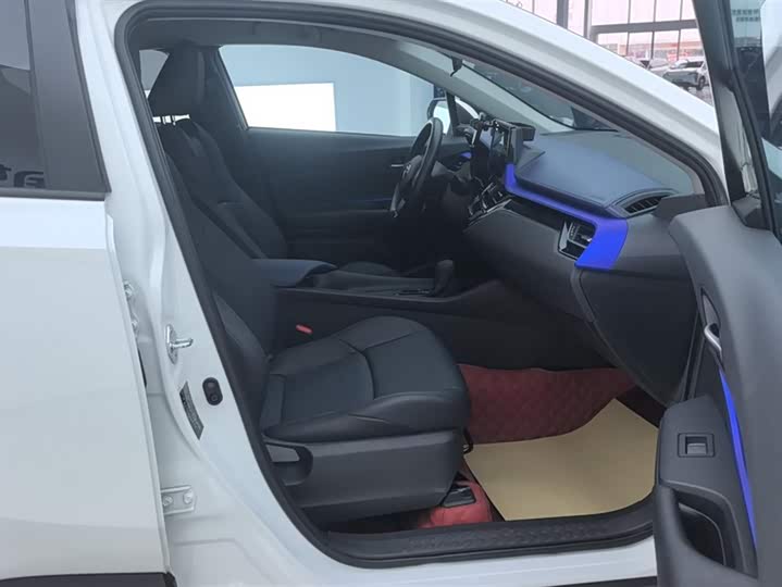 Toyota C-HR 2023 2023款 2.0L 领先版
