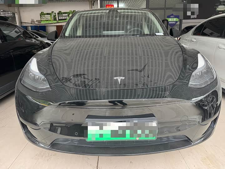 Photo 2 - Tesla Model Y