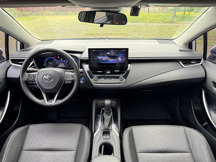 Toyota Levin 2024 2024款 智能电混双擎 1.8L 运动版