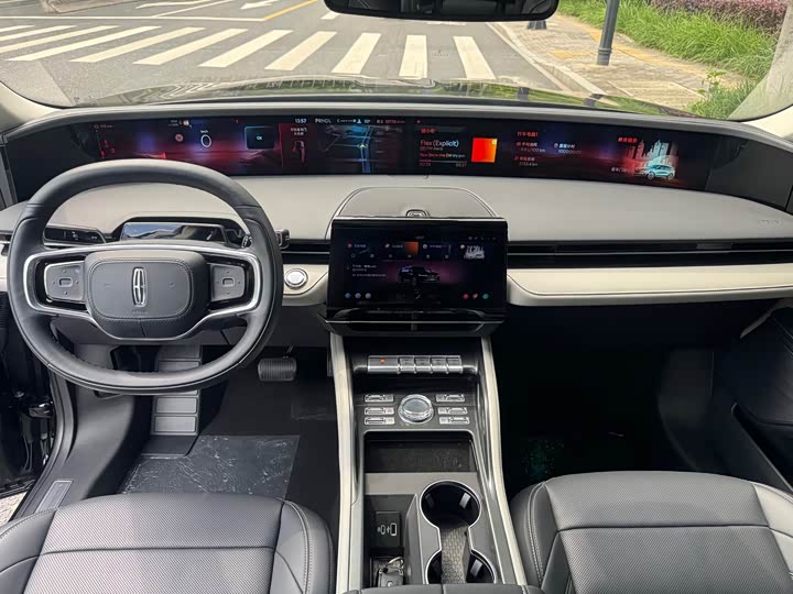 Lincoln Nautilus 2023 2023款 2.0T 四驱尊逸版