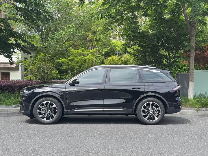 Lincoln Nautilus 2023 2023款 2.0T 四驱尊逸版