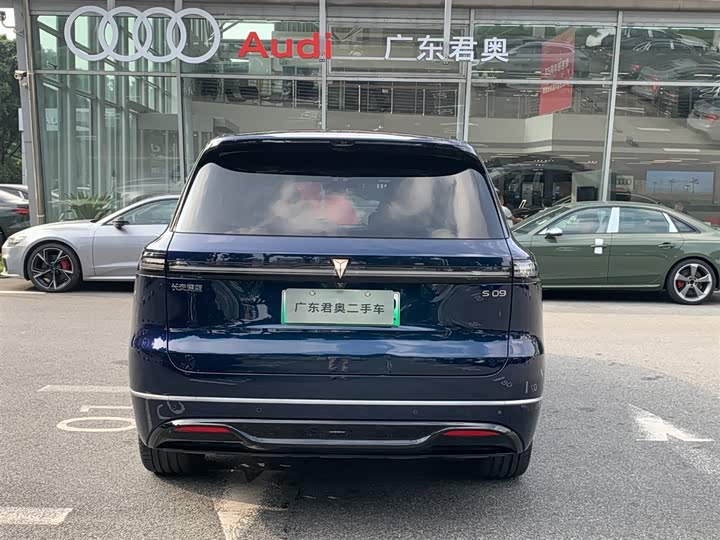 Changan Deepal S09 2025 2025款 四驱Ultra+ 高定版