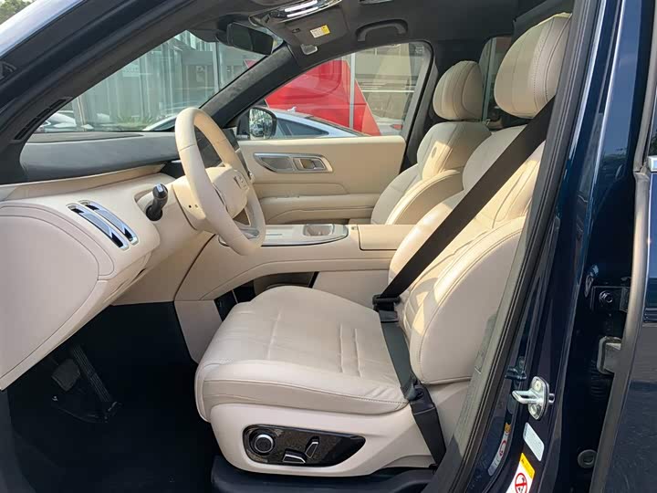 Changan Deepal S09 2025 2025款 四驱Ultra+ 高定版