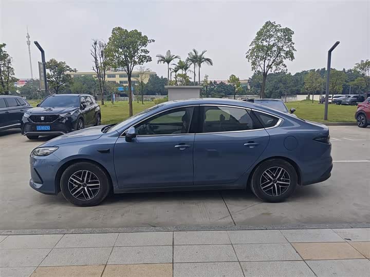 BYD Seal 05 DM-i Hybrid 2025 2025款 DM-i 智驾版 120KM旗舰型