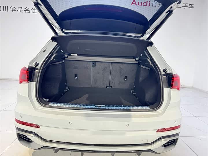 Audi Q3 2024 2024款 35 TFSI 时尚动感型