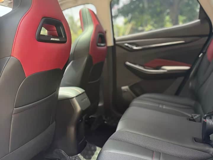 Changan Oshan X5 2022 2022款 运动版 1.5T DCT飓风音速