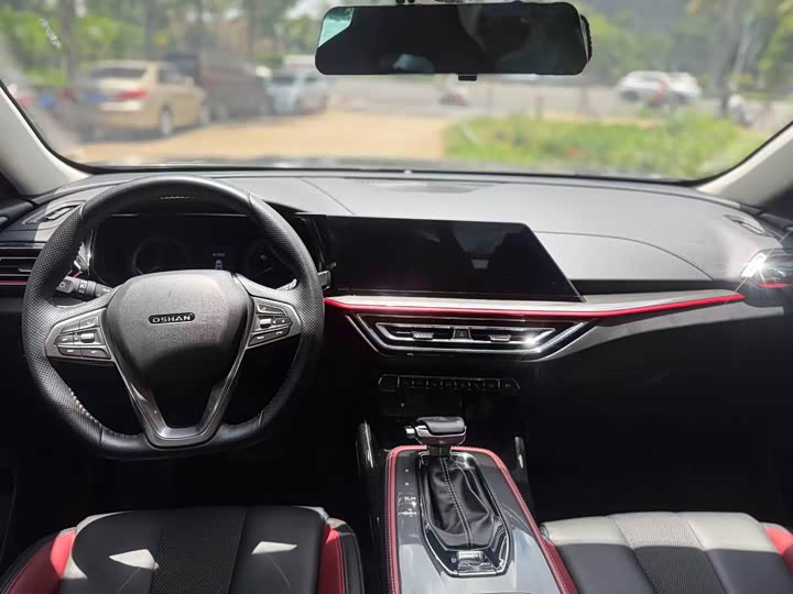 Changan Oshan X5 2022 2022款 运动版 1.5T DCT飓风音速