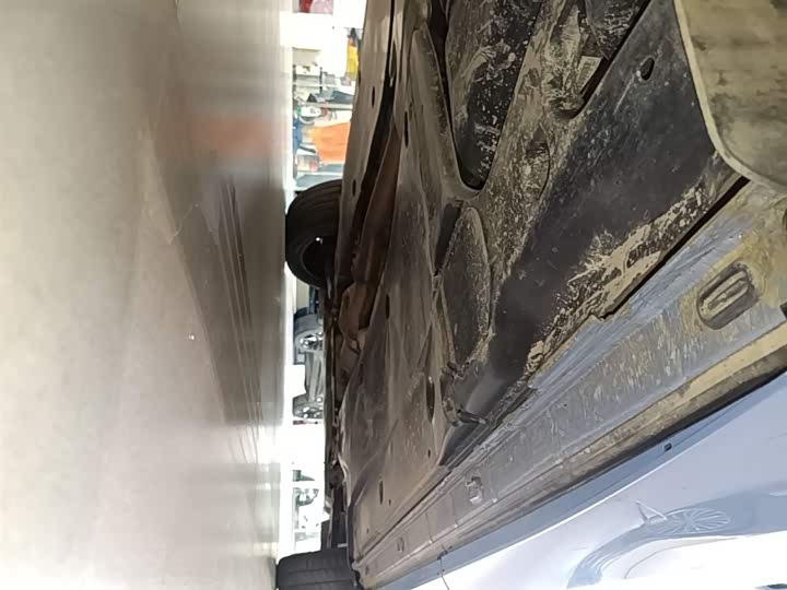 Фото 4 - Volkswagen Tiguan L Pro