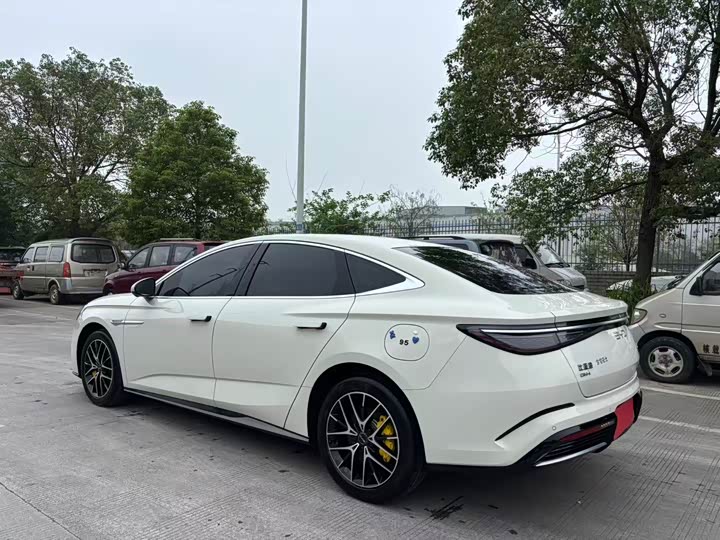 BYD Seal 07 DM-i Hybrid 2025 2025款 DM-i 1.5L 125km 精英型