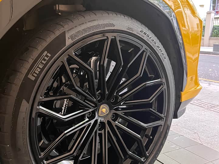 Lamborghini Urus SE 2025 2025款 4.0T 标准版