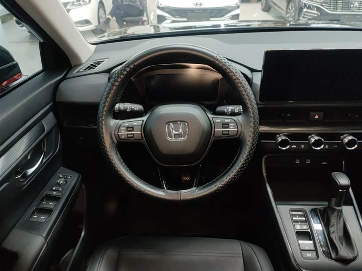Honda CR-V 2026 2026款 全球30年荣耀款 240TURBO 两驱活力版