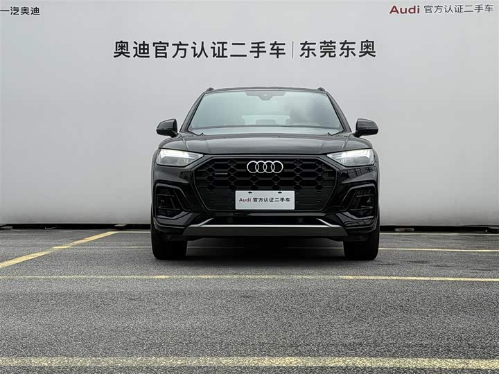 Фото 2 - Audi Q5L