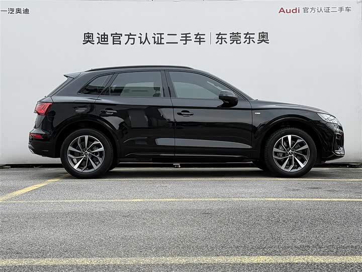 Фото 4 - Audi Q5L