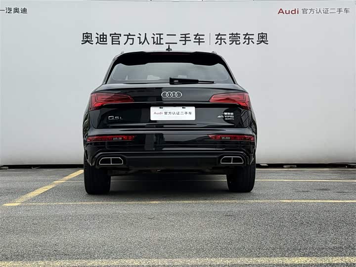 Фото 5 - Audi Q5L