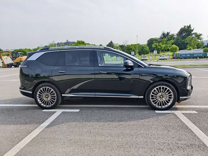 2025 GAC Hyptec HL