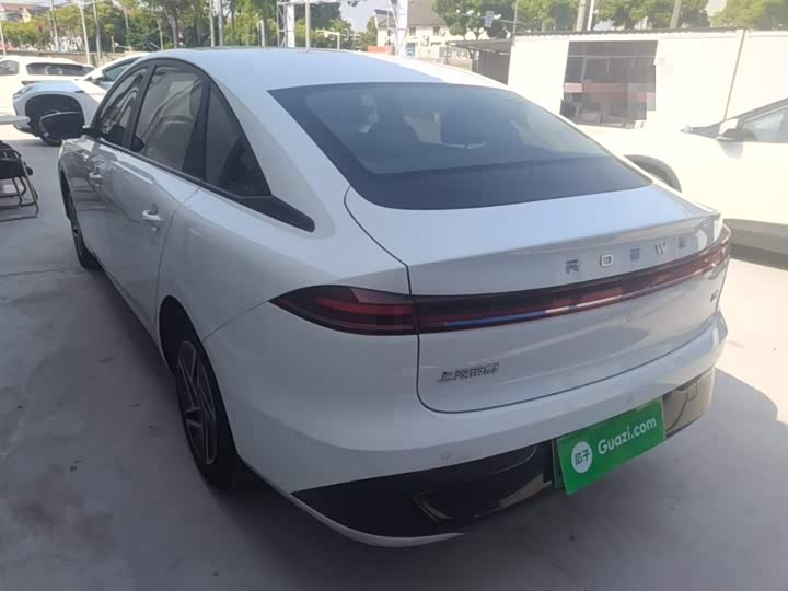 Roewe D6 2025 2025款 450km 优享版