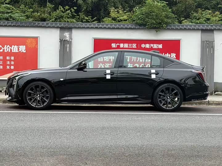 Фото 9 - Cadillac CT5