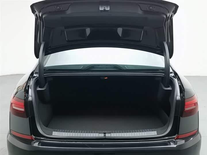 Фото 5 - Volkswagen Passat Hybrid