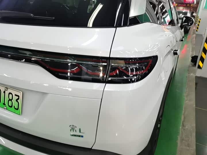 BYD Song L DM-i Hybrid 2025 2025款 智驾版 112km 领先型