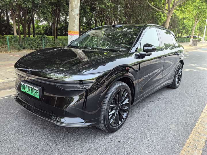 Zeekr 7X 2025 2025款 75kWh 后驱智驾版