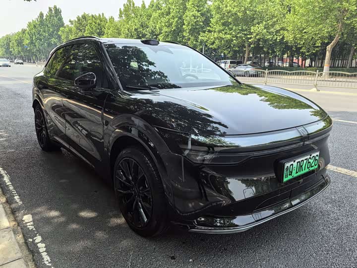 Zeekr 7X 2025 2025款 75kWh 后驱智驾版