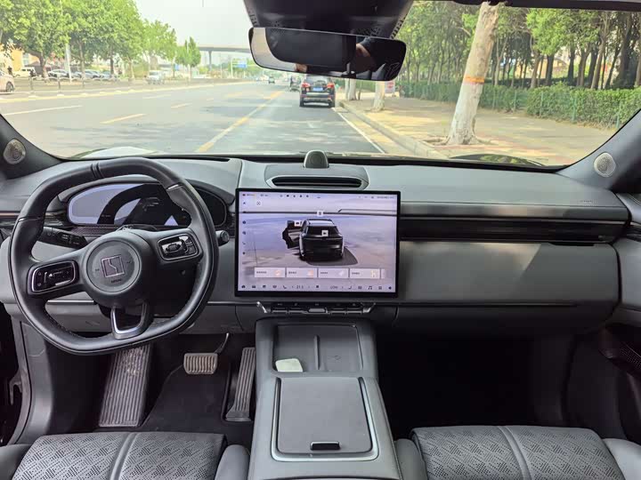 Zeekr 7X 2025 2025款 75kWh 后驱智驾版