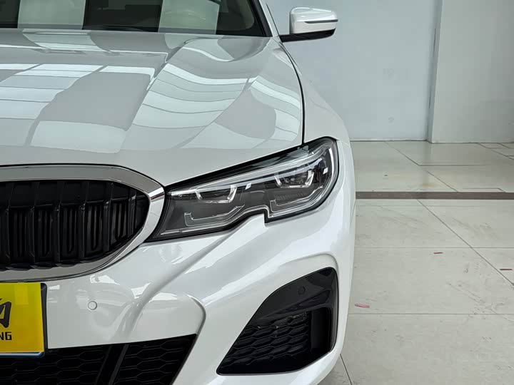 Zdjęcie 4 - BMW 3 Series