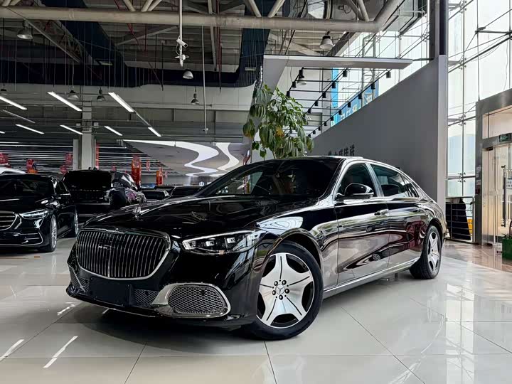 Фото 1 - Mercedes-Benz Maybach S-Class