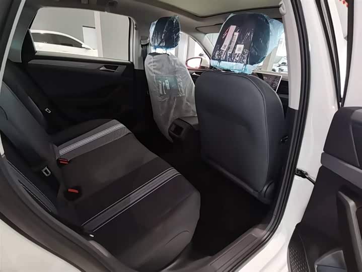 Volkswagen Sagitar L 2026 2026款 3000万辆甄选款 300TSI DSG 飞越版