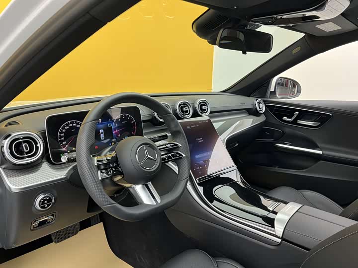 Фото 3 - Mercedes-Benz C-Class
