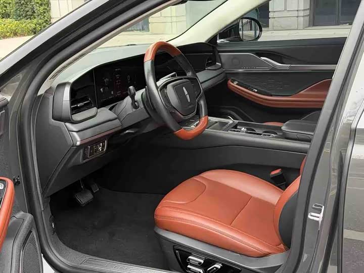 Фото 8 - Lincoln Z (Zephyr)