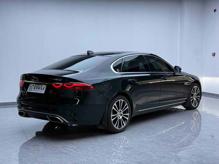 2025 Jaguar XF L