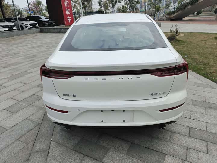 Bestune B70 2023 2023款 第三代 1.5T 自动乐享型70周年纪念版