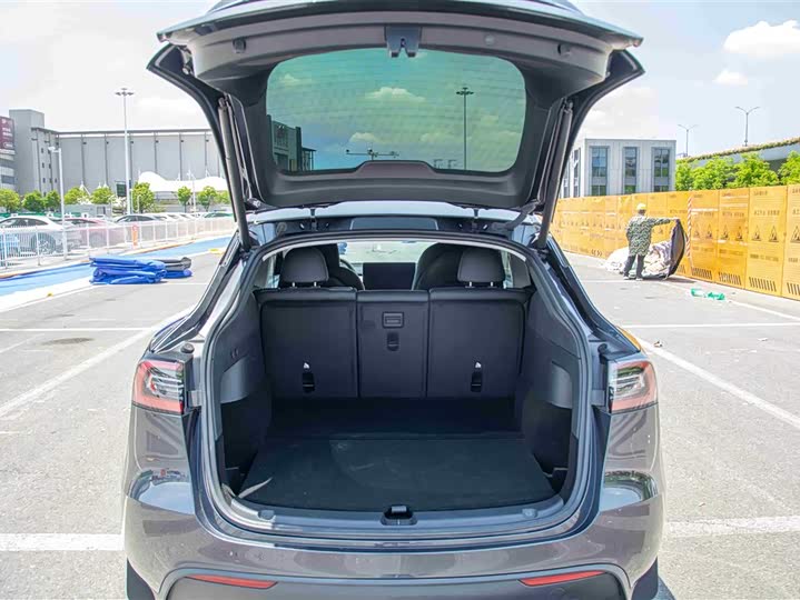 Tesla Model Y 2024 2024款 后轮驱动版