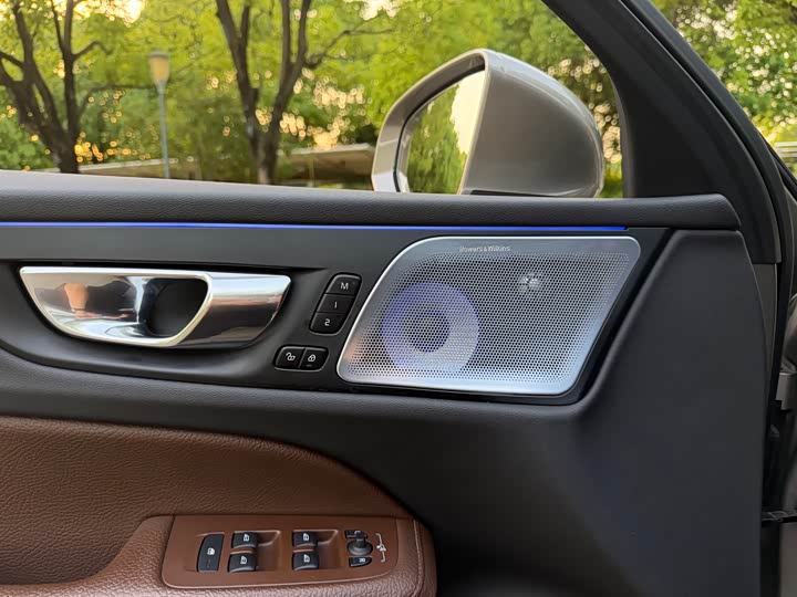 Фото 6 - Volvo S60